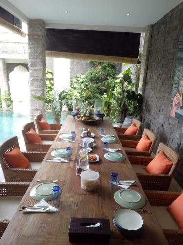 Puri Ratu Jimbaran Villa