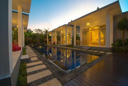 Bukit Paradise Villa 10 Bedroom 2 Pool