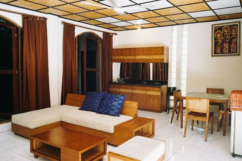 Hostal Villa Puri Royan