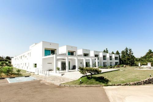 Hotel Laotzu Resort