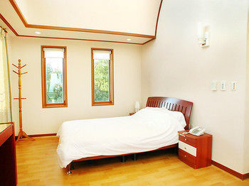 Palm Hill Pension