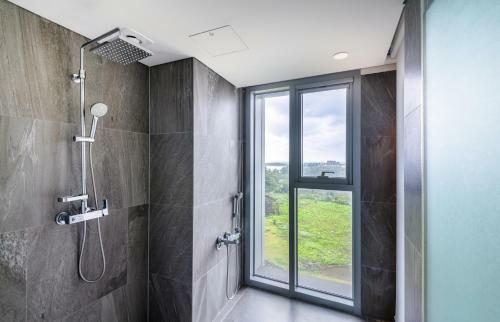 Hotel The Island Marina Resort