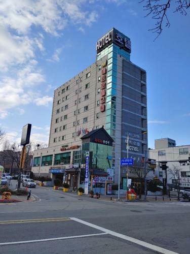 Songtan Metro Tourist Hotel