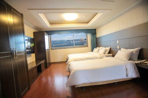 Tongyeong Bay Condo Hotel