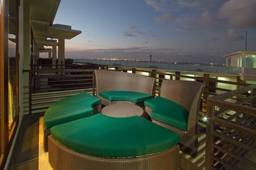 Hotel Denbukit Residence And Suite