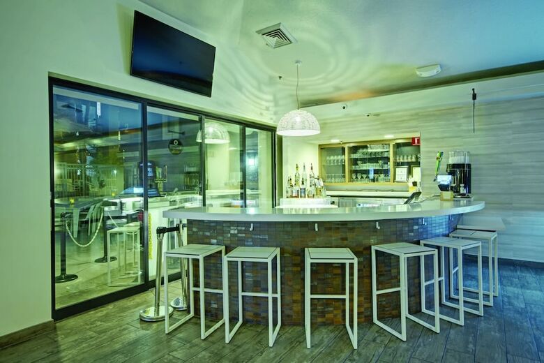 Hotel Desert Rose Resort