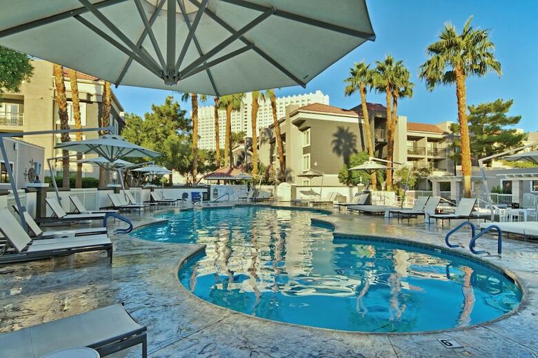 Hotel Desert Rose Resort