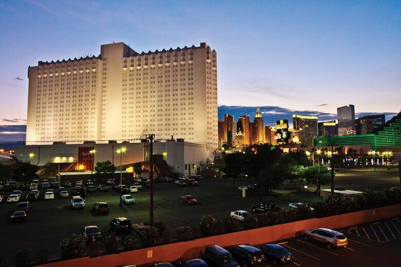 Hotel Desert Rose Resort