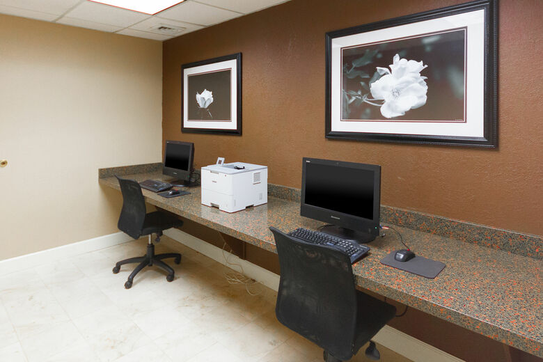 Hotel Clarion Inn & Suites Miami Airport