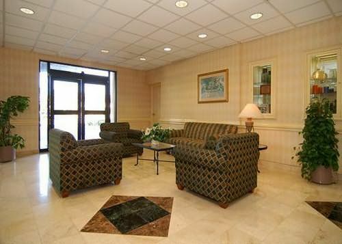 Hotel Clarion Inn & Suites Miami Airport