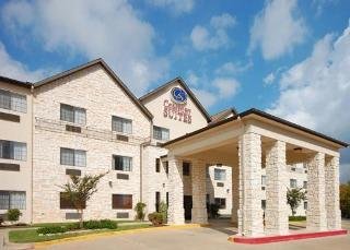 Hotel Comfort Suites I-35 North