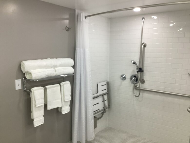 Hotel Quality Inn - West