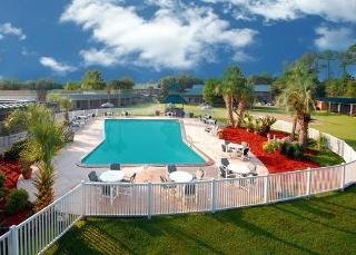 Hotel Clarion Inn Conference Center