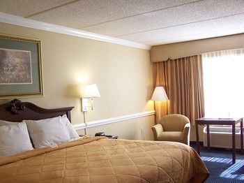 Hotel Clarion Inn Conference Center