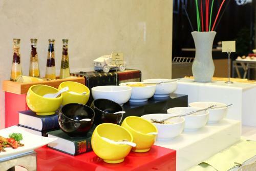 Yiwu Zhong Lian Kai Xin Hotel