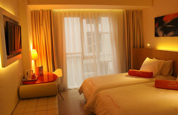 Harris Hotel Raya Kuta Bali