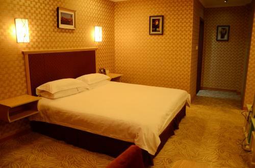 Yiwu Europe's Jia Hotel
