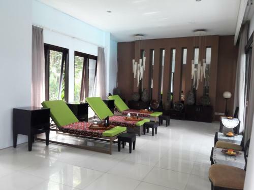 The Radiant Hotel & Spa