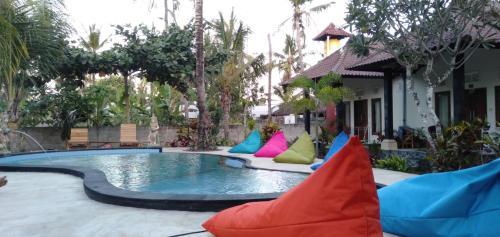 Hostal Coconut Village Guest House