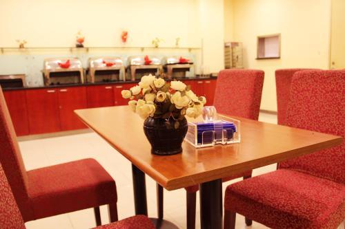 Hanting Hotel Chongqing Jiazhou Branch