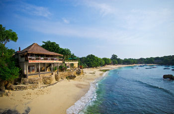 Mushroom Beach Bungalows