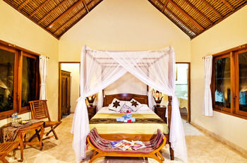 Mushroom Beach Bungalows