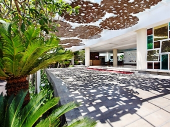 Hotel Mercure Bali Harvestland Kuta