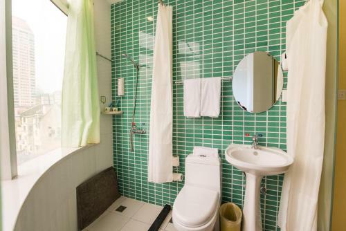 Hotel Hi Inn Dalian Malan Square Branch