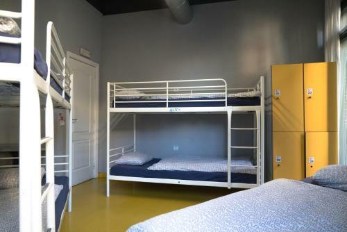 Hostal Sleep Green - Certified Eco Youth Hostel