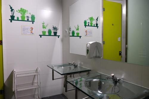 Hostal Sleep Green - Certified Eco Youth Hostel