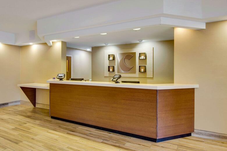 Hotel Comfort Inn Airport
