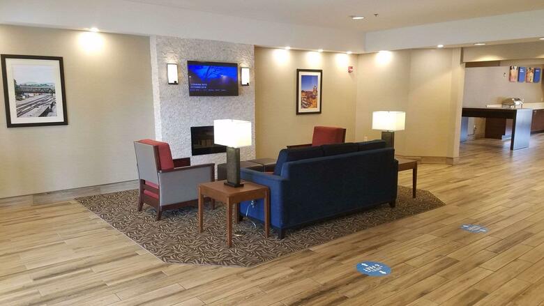 Hotel Comfort Inn Airport