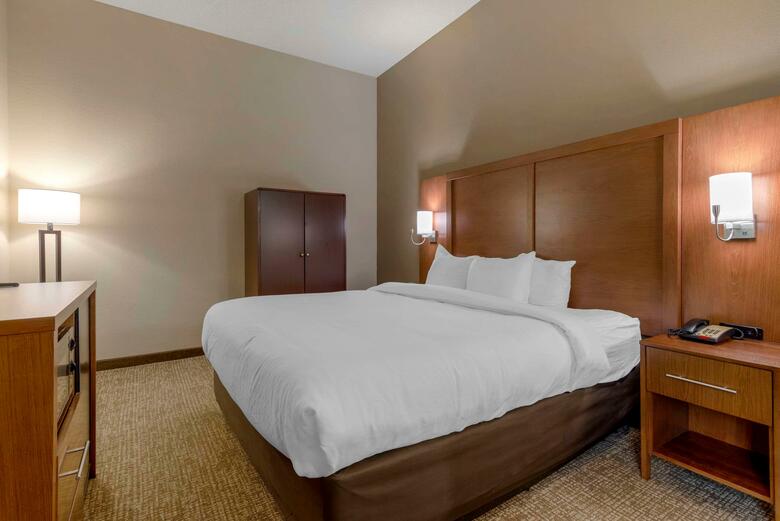 Hotel Comfort Suites