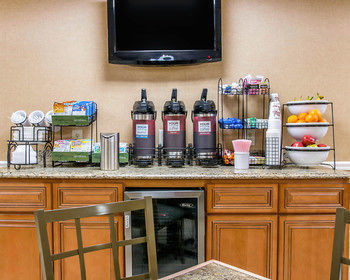 Hotel Comfort Inn (livonia)