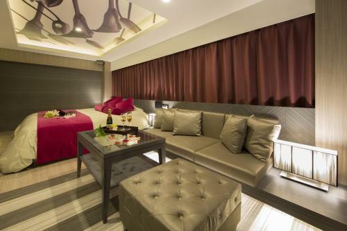 Hotel In The Green (adult Only)