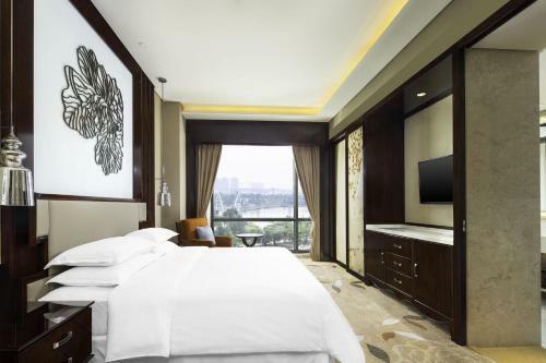 Sheraton Changde Wuling Hotel