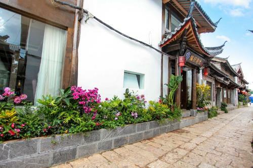 Lijiang Weave Sunshine Boutique Inn