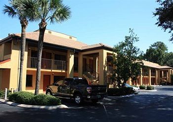 Hotel Comfort Inn University