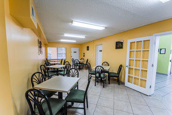 Hotel Comfort Inn University