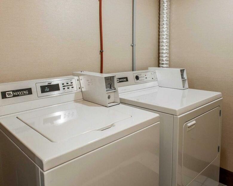 Hotel Comfort Inn South