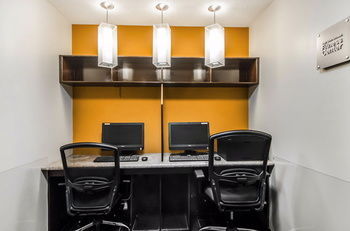 Hotel Comfort Suites (st. Joseph)