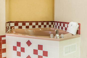 Hotel Comfort Suites Airport