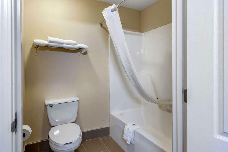 Hotel Comfort Inn & Suites