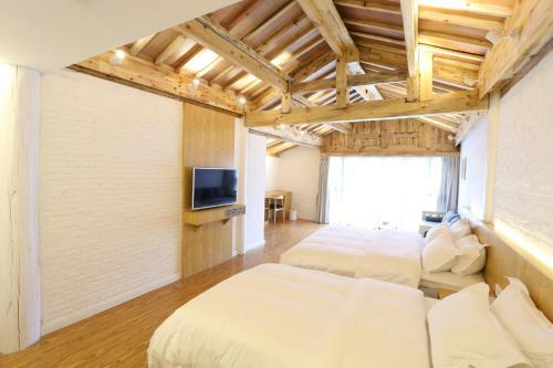 Hotel Lijiang Myhome Inn