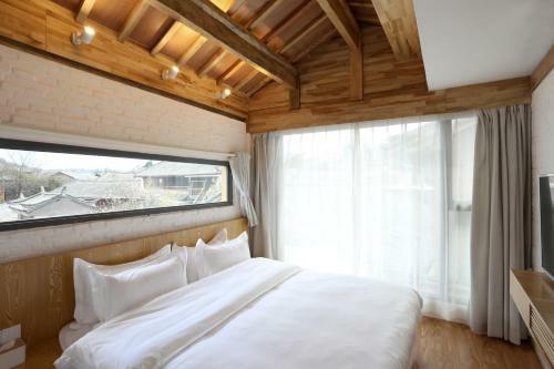 Hotel Lijiang Myhome Inn