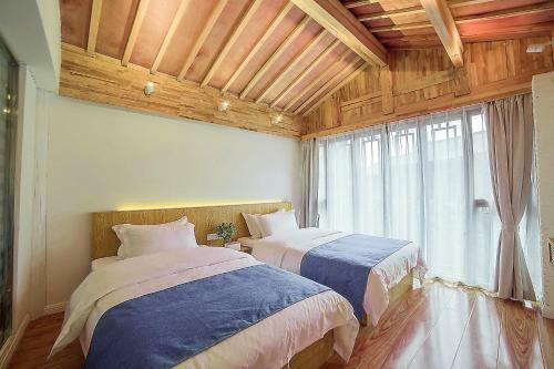 Hotel Lijiang Myhome Inn