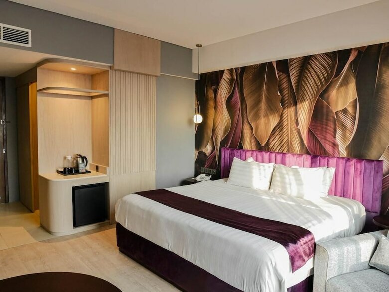 Grand Edge Hotel Semarang