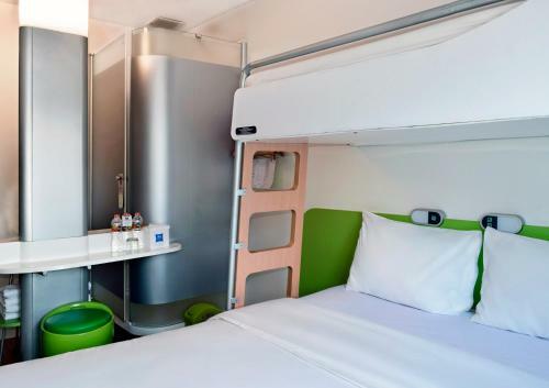 Hotel Ibis Budget Semarang Tendean