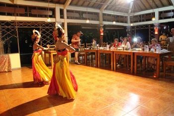 Lovina Beach Hotel
