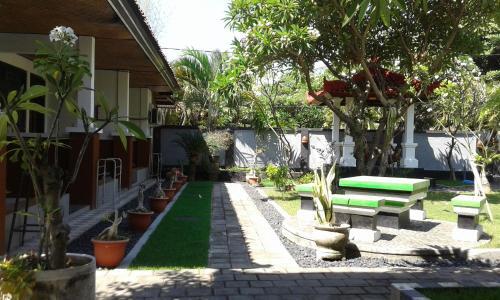 Hostal Puri Mandhara Lovina